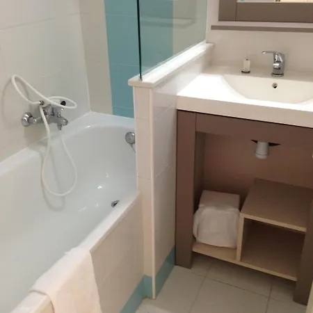 Apartament Pierre Et *